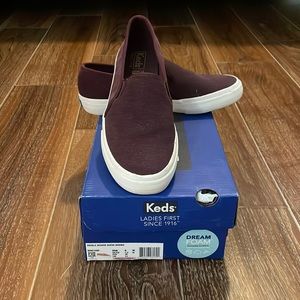 Keds Dream Foam Double Decker Suede Womens size 6 in maroon